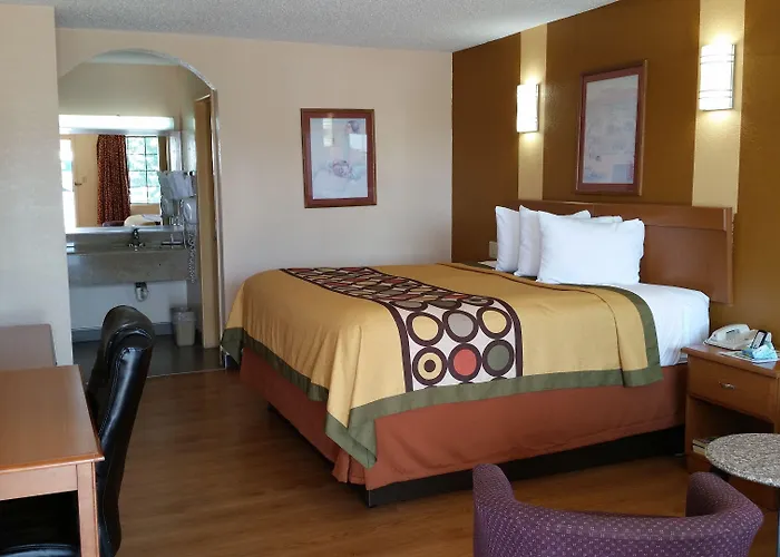 Super 8 By Wyndham Waco/Mall Area Tx