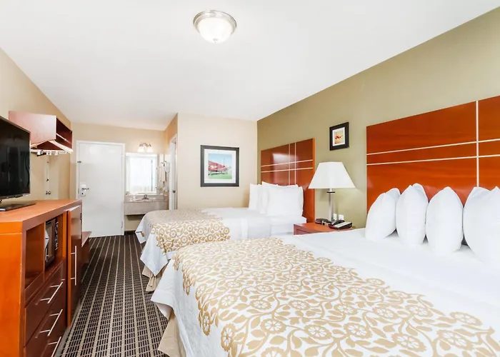 Days Inn By Wyndham Windsor Locks / Bradley Intl Airport