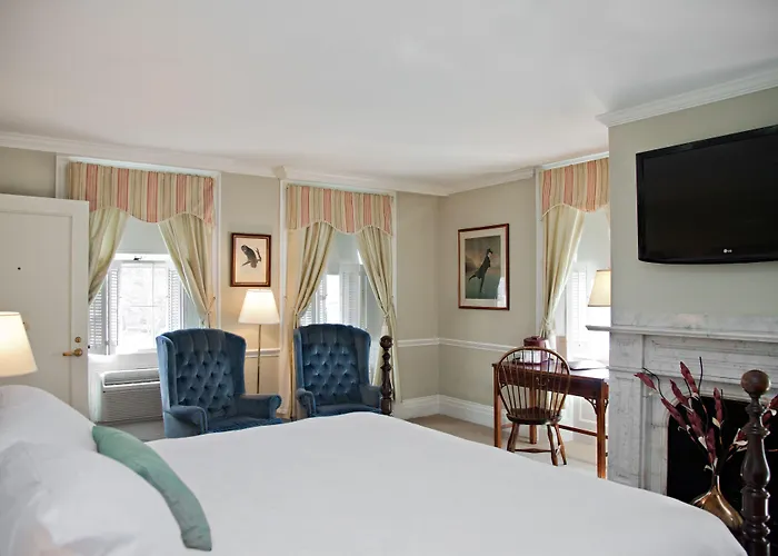Concord'S Colonial Inn