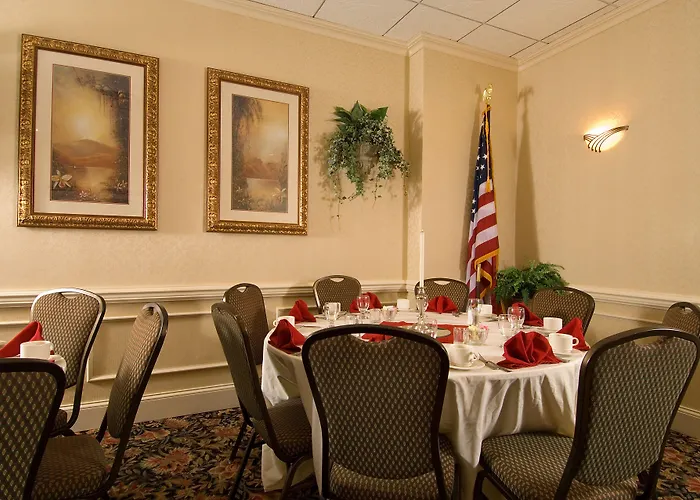 Delta Hotels By Marriott Utica