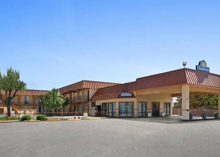 Days Inn By Wyndham Burleson Ft. Worth