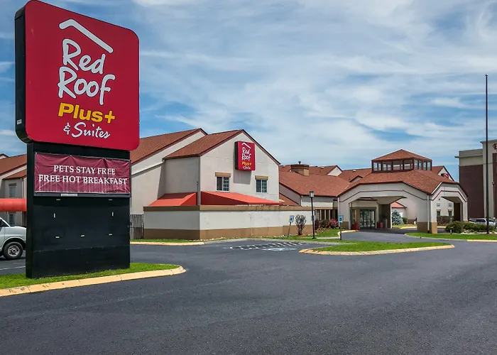Red Roof Inn Plus+ & Suites Knoxville West - Cedar Bluff