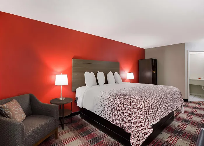 Surestay Hotel By Best Western Higginsville
