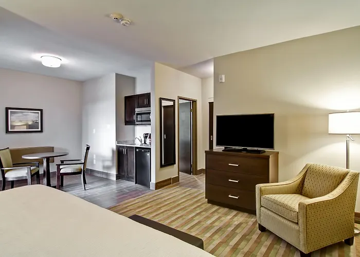 Best Western London Airport Inn & Suites