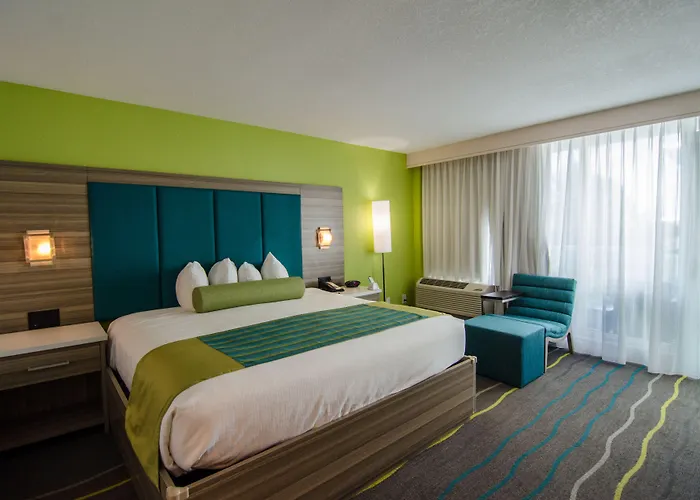Best Western Plus Oceanside Inn
