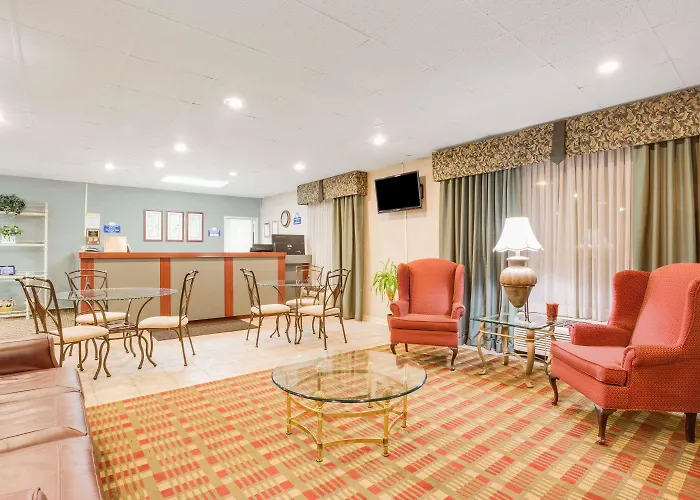 Days Inn By Wyndham Cambridge
