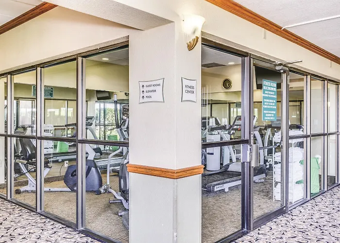 Wingate By Wyndham Wichita Airport