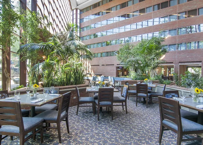 Omni Charlottesville Hotel
