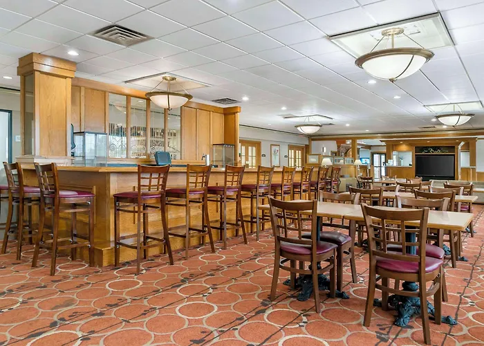 Quality Inn & Suites Monroe