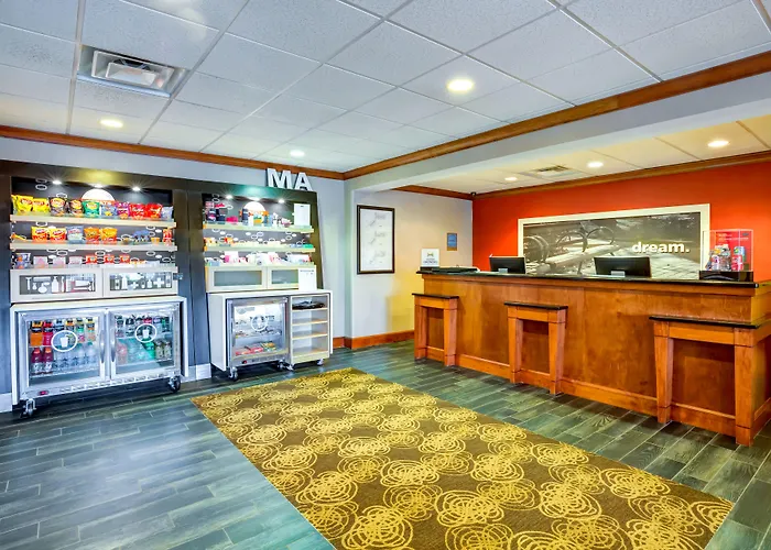 Hampton Inn Boston-Norwood