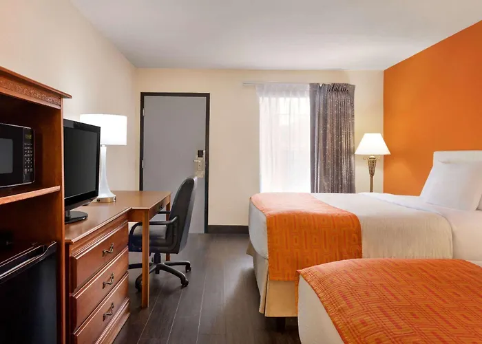 Howard Johnson By Wyndham Chattanooga Lookout Mountain I-24