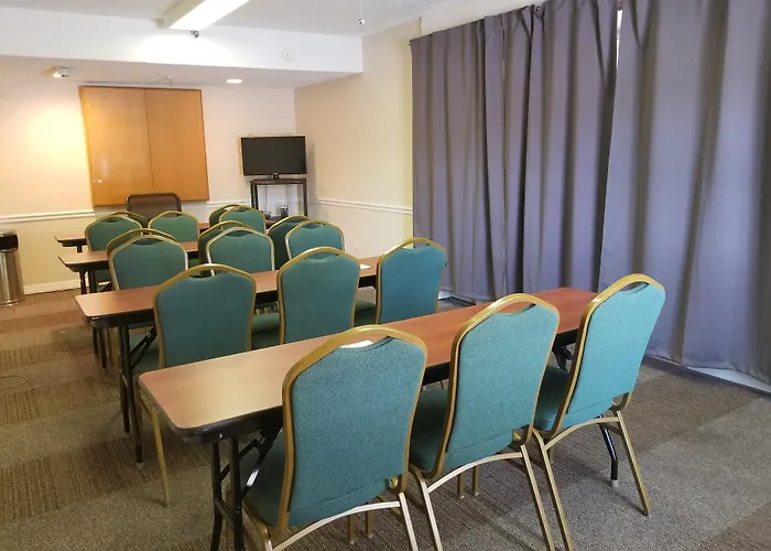 Baymont By Wyndham Sarasota