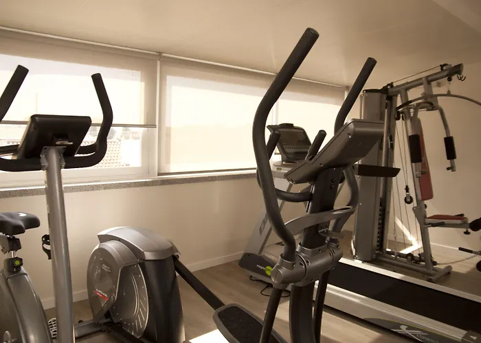 Hotel Rainha D. Amelia, Arts & Leisure
