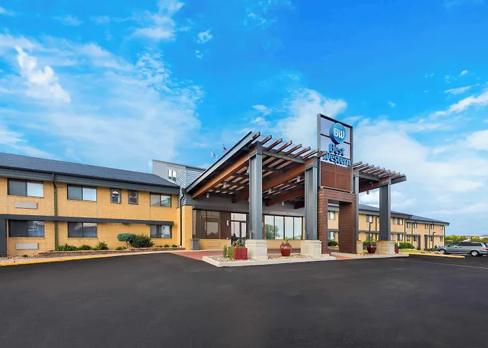 Best Western West Towne Suites
