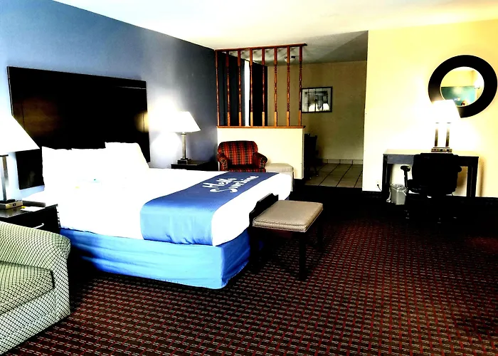 Days Inn By Wyndham Easley West Of Greenville/Clemson Area