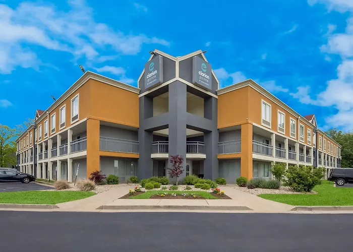 Clarion Pointe Indianapolis Northeast