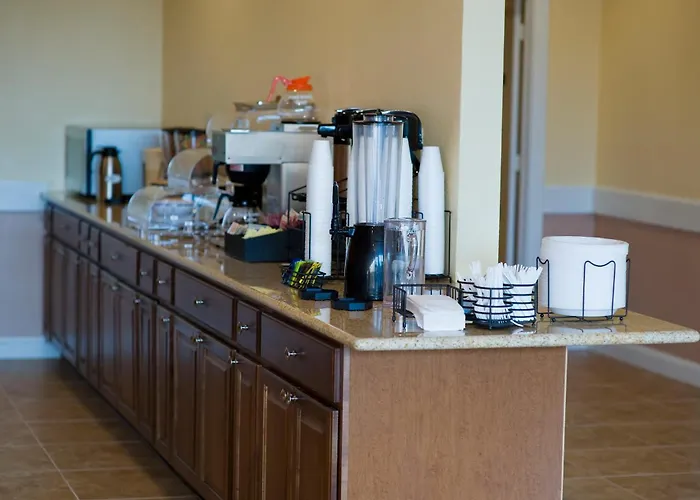 Express Inn & Suites