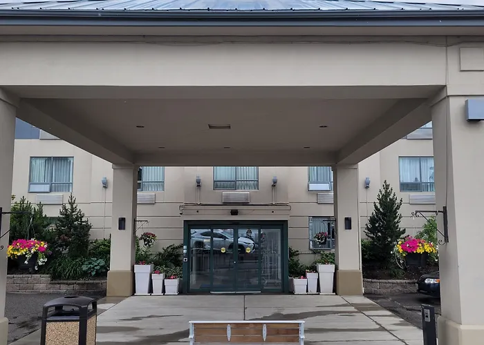 Holiday Inn Express Kamloops By Ihg
