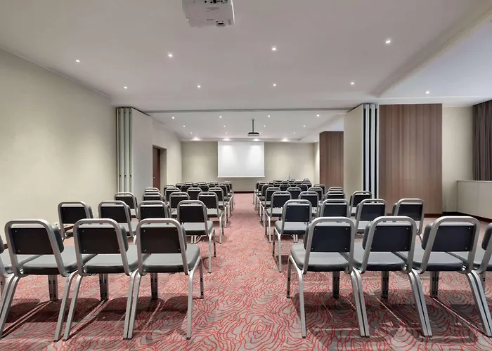 Ramada By Wyndham Lisbon