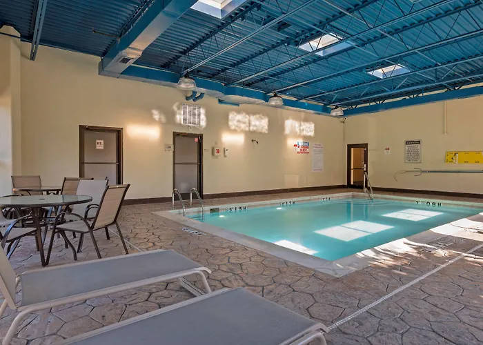 Best Western Louisville East Inn & Suites
