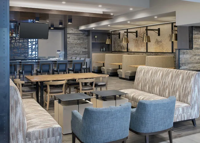 Delta Hotels By Marriott Seattle Everett