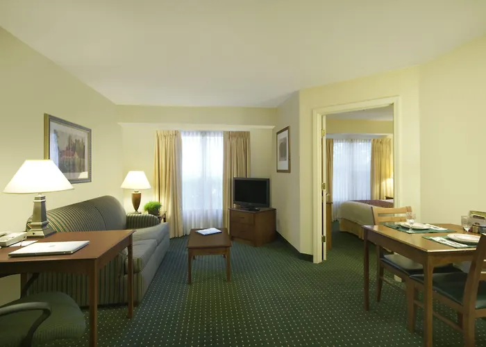 Residences At Daniel Webster