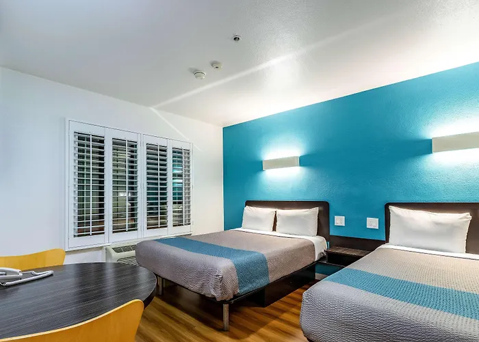 Motel 6-Fountain Valley, Ca - Huntington Beach Area