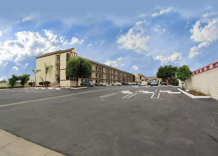 Best Western Surf City