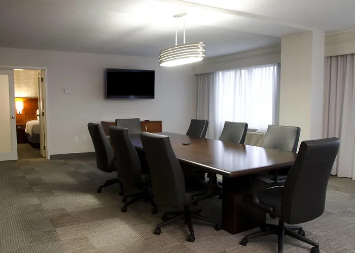 Courtyard Waterbury Downtown