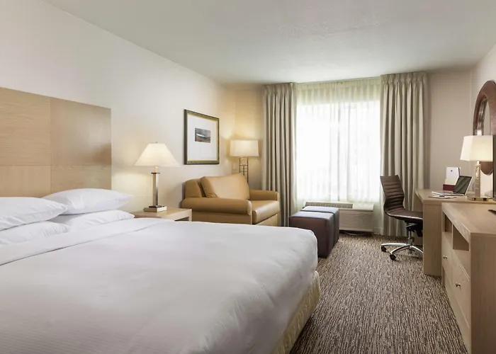 Doubletree By Hilton Portland Tigard