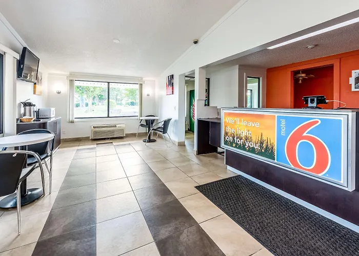 Motel 6-Mansfield, Oh