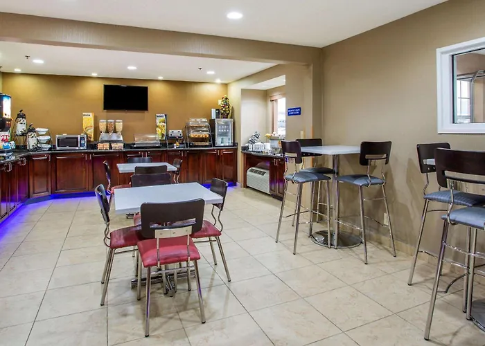 Microtel Inn & Suites By Wyndham Charleston