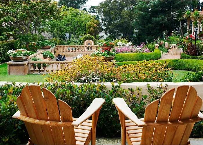 La Playa Hotel