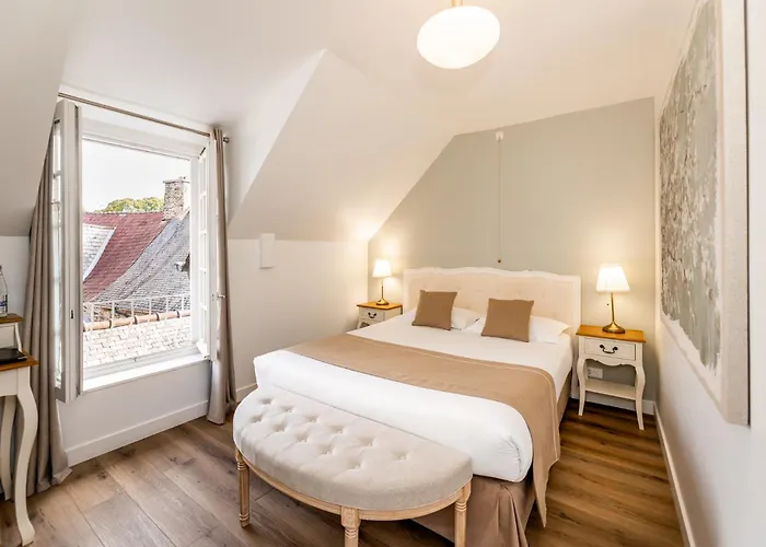 Demeures & Chateaux - Hotel De La Porte Saint-Malo - Dinan