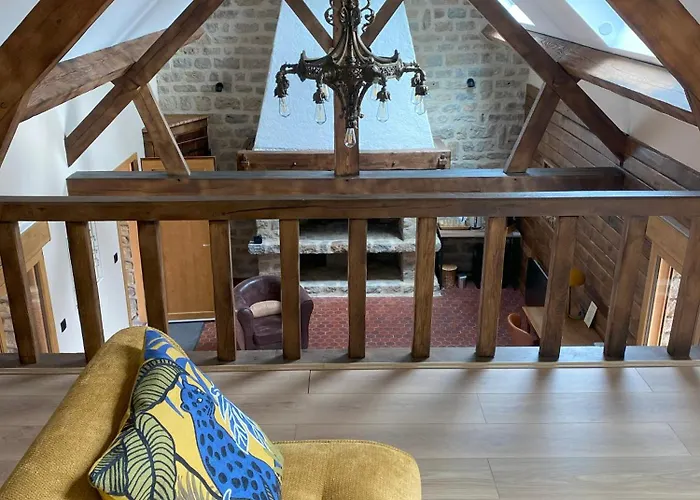 Logis Hotel & Restaurant - Auberge De L'Abbaye