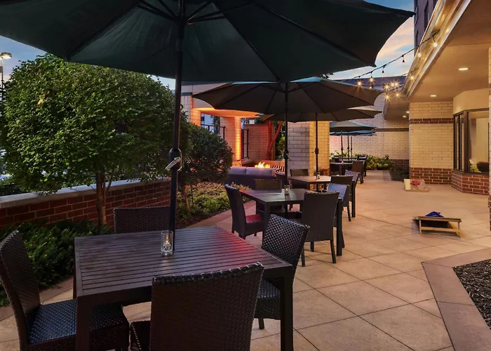 Courtyard By Marriott Bloomington Mall Of America