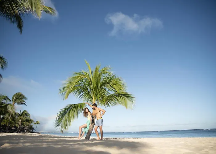 Victoria Beachcomber Resort & Spa
