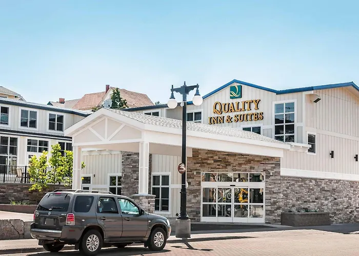 Quality Inn & Suites Houghton Downtown