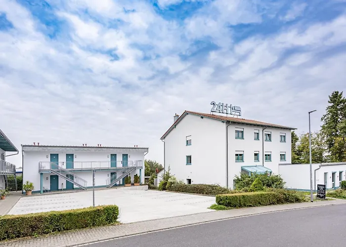 Hotel Am Wiesenweg l 24h check-in