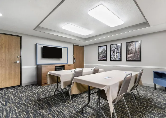 Americinn By Wyndham Virginia