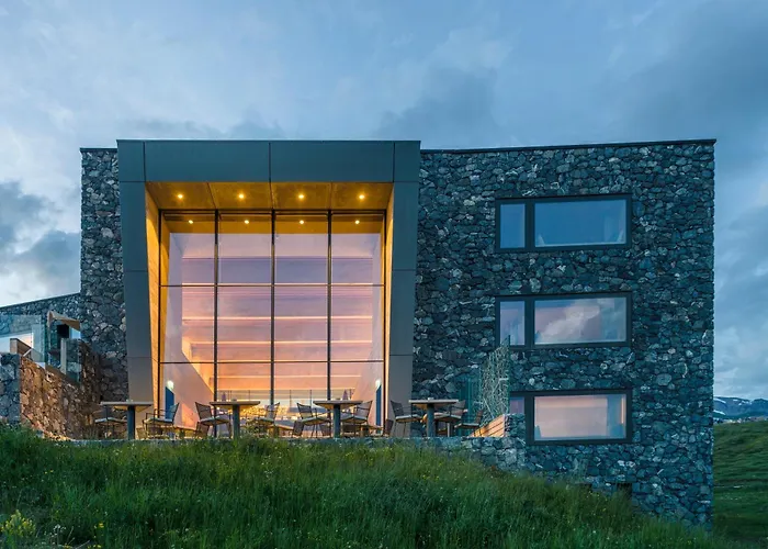 Chetzeron Mountain Hotel