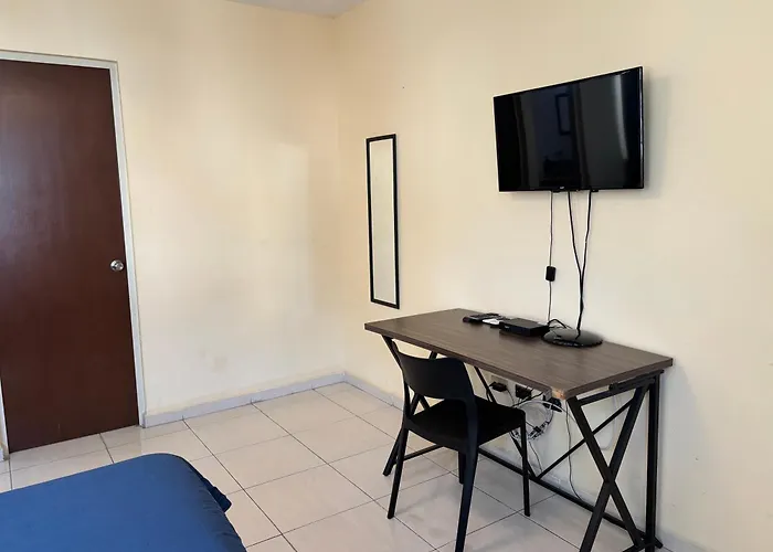 Consulado Suites