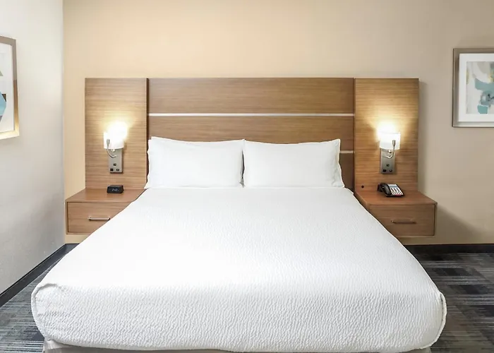 Holiday Inn Express & Suites - Houston Westchase - Westheimer By Ihg