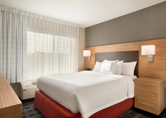 Towneplace Suites By Marriott Milwaukee Grafton