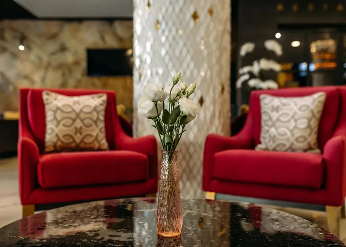 Favor Park Hotel