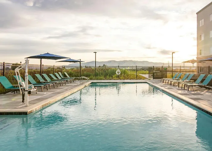 Fairfield Inn & Suites By Marriott San Jose North/Silicon Valley