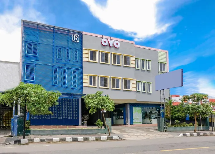 Oyo Life 2966 Hotel Atriaz