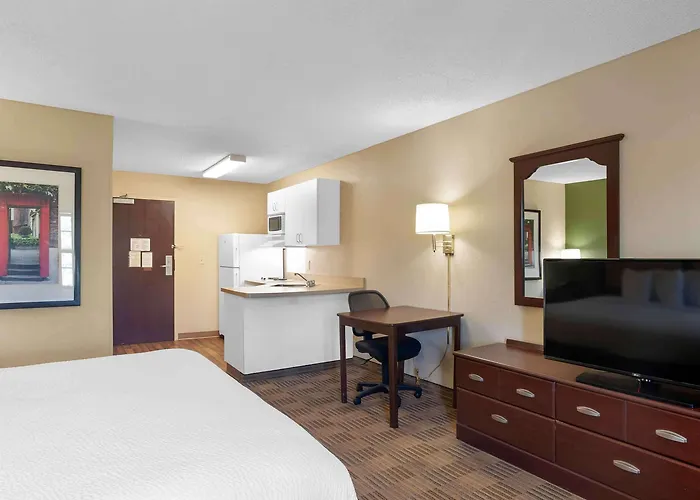 Extended Stay America Select Suites - Chicago - Naperville - West