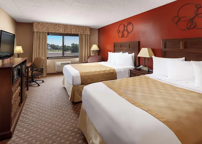 Roosevelt Grand Dakota Surestay Collection By Best Western