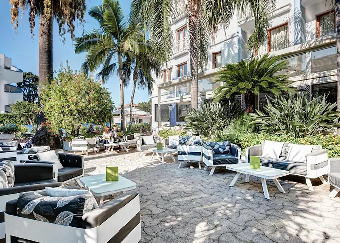 Hotel Caravel